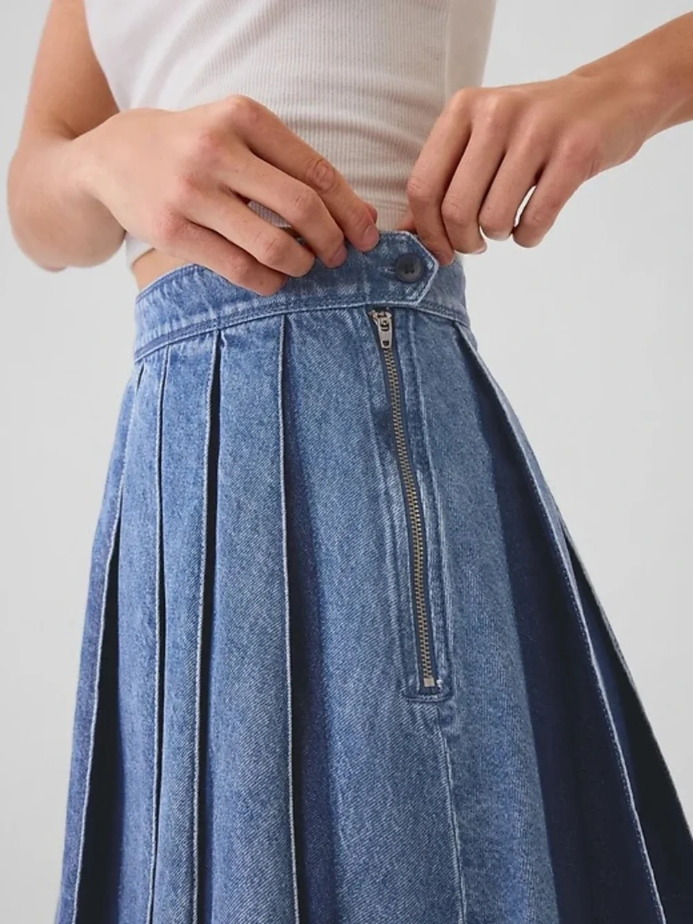 GAP Denim Mini Circle Skirt Panelled Dark Light Blue Frayed Hem Grunge Y2K 28 6R - Picture 5 of 10